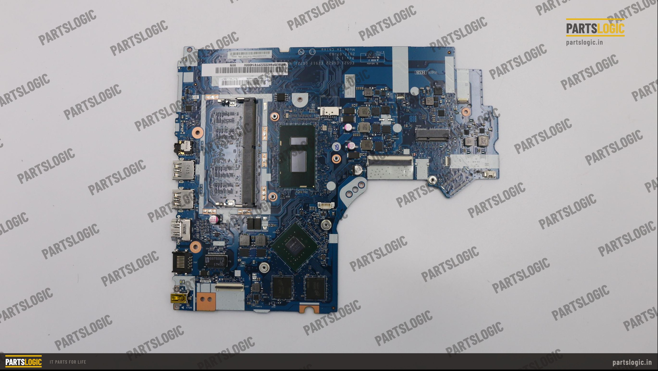 Lenovo 520-15iKB NM-B452 i7-8550U 4GB DIS