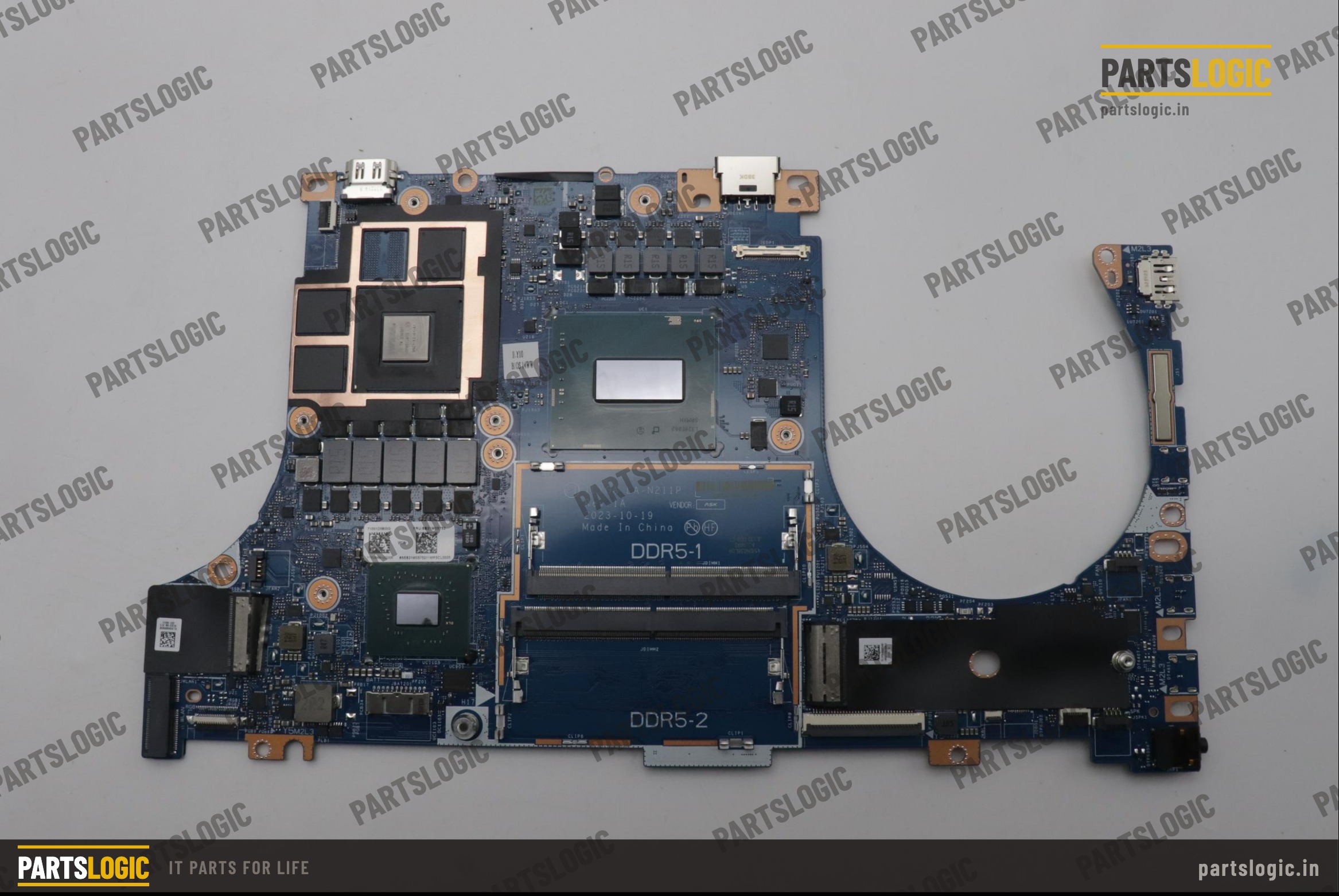 LENOVO LOQ 15IAX9 JLG10 LA-N221P i7-14650HX RTX 4050 6GB